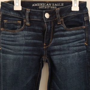 American Eagle Skinny Kick Jeans (short)